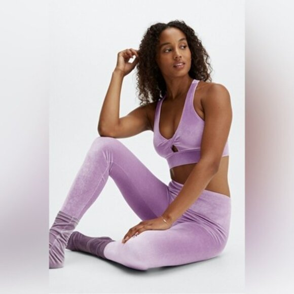Fabletics Velour Velvet Sports Bra Twist Front Oasis s 4 Running Gym Yoga NWT - Picture 4 of 5
